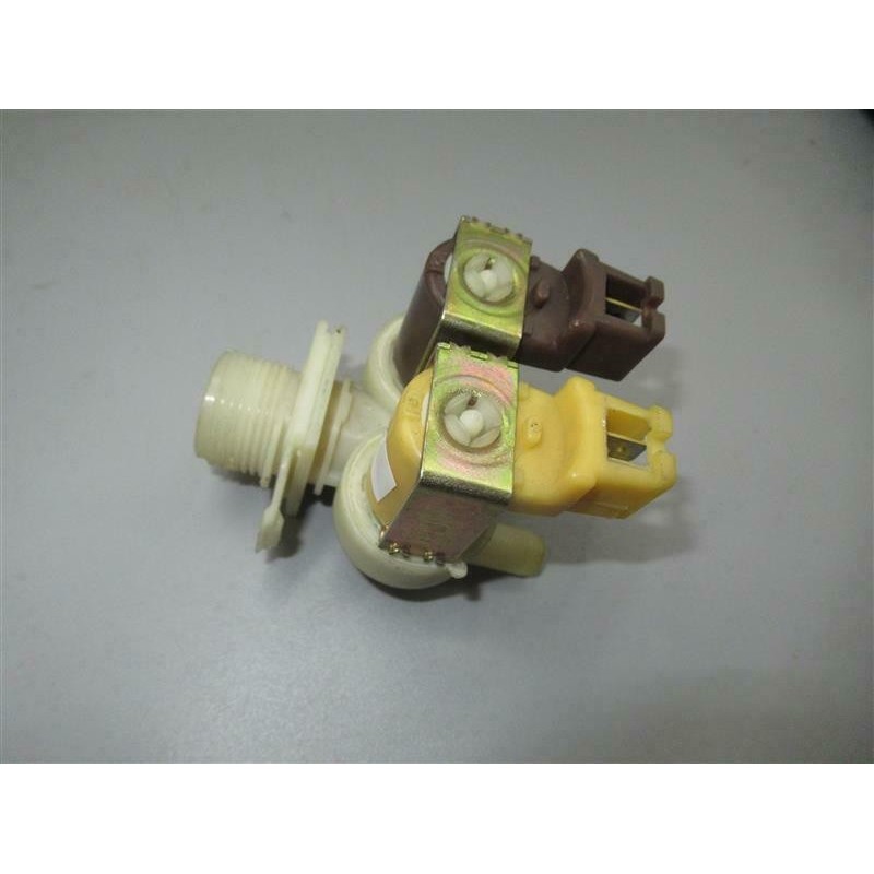 Elettrovalvola per lavatrice Bosch SIEMENS Valve D cod  3037071AD3 / 3770/00  usato