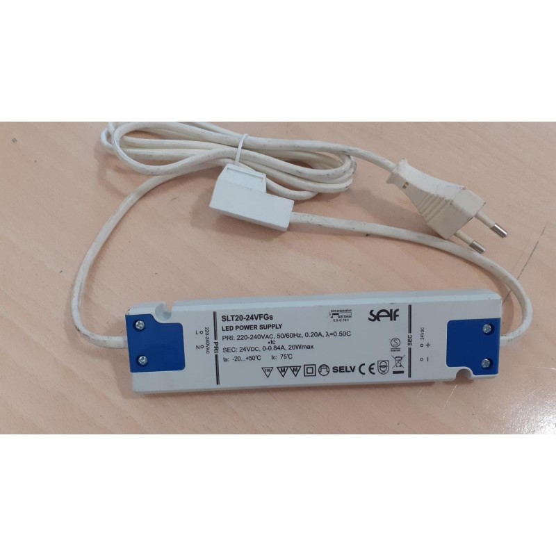 Alimentazione LED SLT20-24VFGs 20W 24V 0,84A  usato