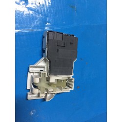 BLOCCAPORTA 482000031088 PER LAVATRICE INDESIT PWE 8148 USATO