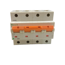 MOELLER PLHT-C63/4 INTERRUTTORE MAGNETOTERMICO 25KA 4P 63A 400V