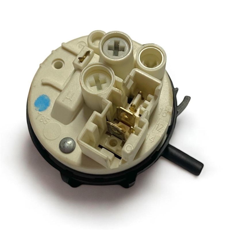 PRESSOSTATO COD. 461971402451 COD ALT 37670004 PER LAVATRICE WHIRLPOOL usato