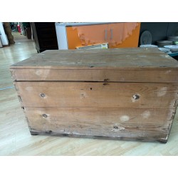 BAULE IN LEGNO   USATO