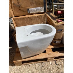 Vaso WC a terra in ceramica