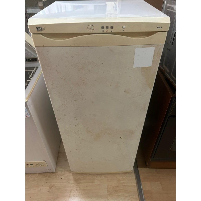 CONGELATORE WEGA WHITE                       USATO
