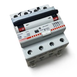 interruttore magnetotermico...