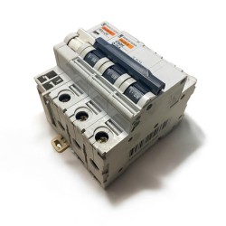 MERLIN GERIN multi 9 C60H D...