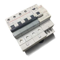 interruttore magnetotermico...