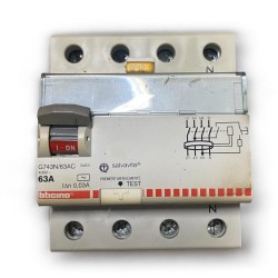 Interruttore differenziale Bticino, pulsante "TEST" G743N/63AC 400V 63A