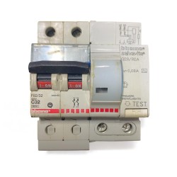 interruttore magnetotermico differenziale BTicino F82/3 400V 32A