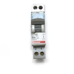 commutatore con zero centrale Bticino F61/20C, 20A - 230V