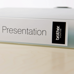 ORIGINAL Brother Etichette Nero su bianco DK-22225 etichetta a lunghezza continua, 38mm x 30,48m