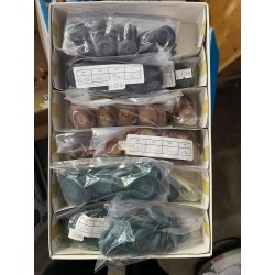 Bottoni di varie dimensioni in colori misti 80 PEZZI A SCELTA