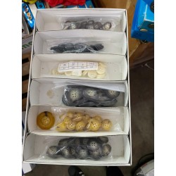 Bottoni di varie dimensioni in colori misti 80 PEZZI A SCELTA