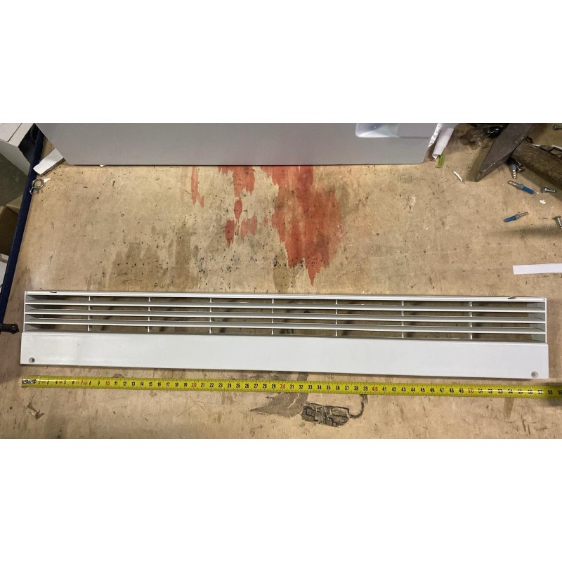 Griglia di Aerazione / Zoccolo Superiore Frigorifero Hotpoint Ariston BTSZ 1620 I/HA (~57 cm)