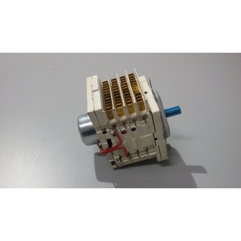 TIMER COD. 16000847104 PER LAVATRICE INDESIT WG 1031 TPR USATO