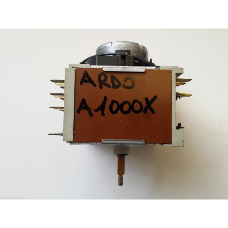 TIMER COD 516010301 PER LAVATRICE ARDO A1000X USATO VLX