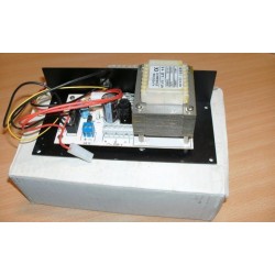 ALIMEMTATORE STABILIZZATO LE 15 ING. 220V AC OUT 13.8 V DC  USATO lrx
